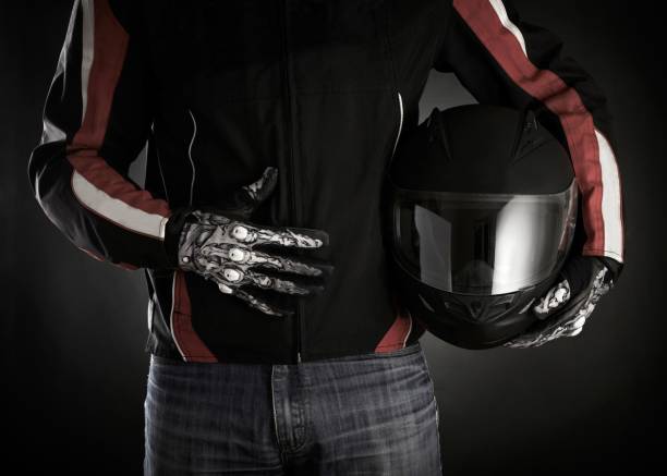 équipement sécurité veste casque gant moto